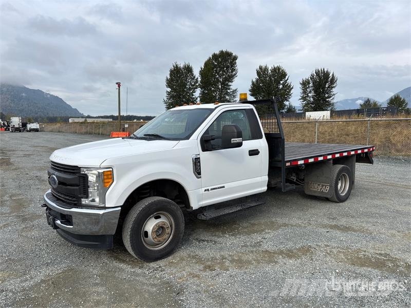 Ford F-350 Madelautod