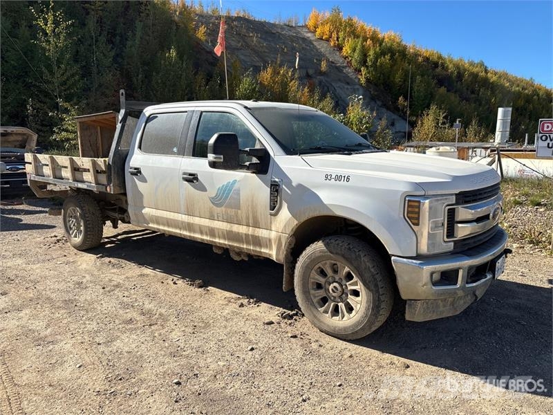 Ford F-350 Kamioni sa otvorenim sandukom