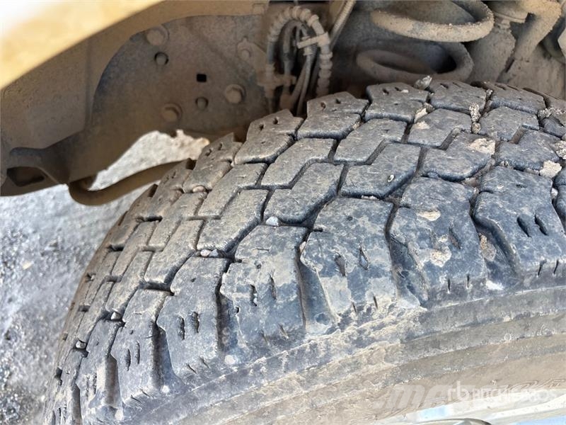 Ford F-350 Kamioni sa otvorenim sandukom