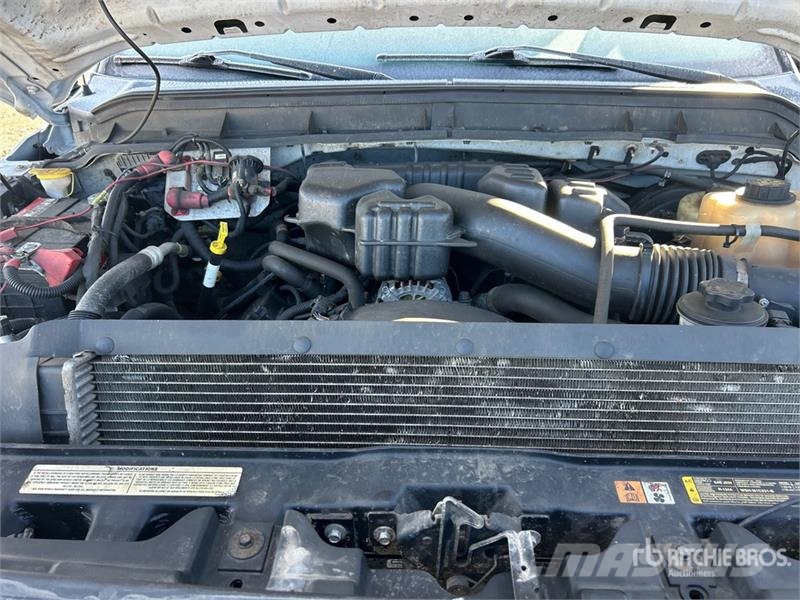 Ford F-350 4x4 Crew Cab Pickup (Inoperable) Other
