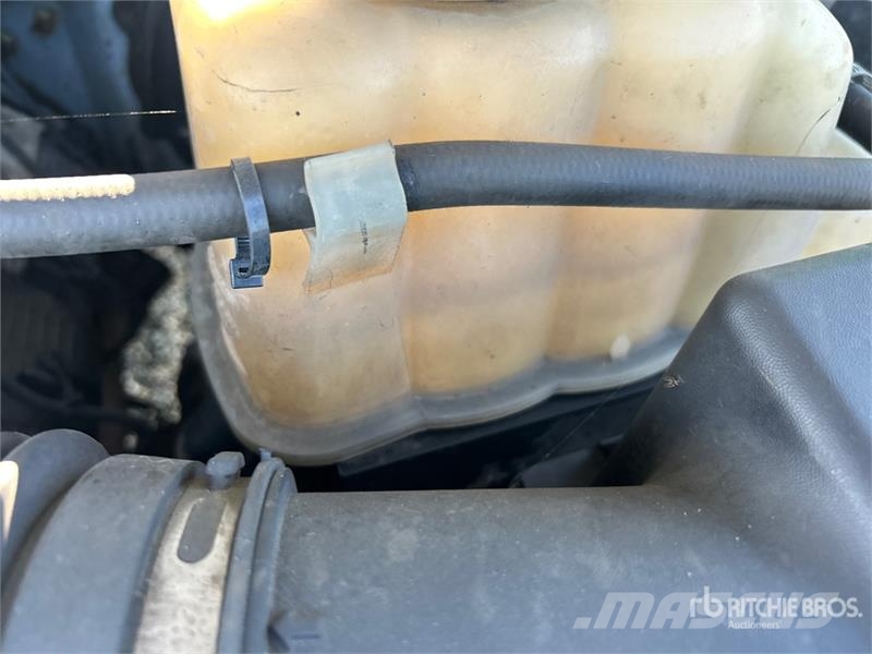 Ford F-350 4x4 Crew Cab Pickup (Inoperable) Other