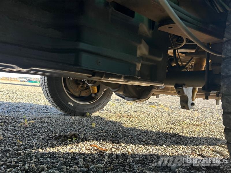 Ford F-350 4x4 Crew Cab Pickup (Inoperable) Other