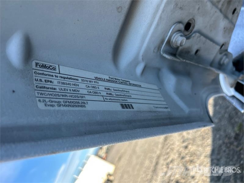 Ford F-350 4x4 Crew Cab Pickup (Inoperable) Other