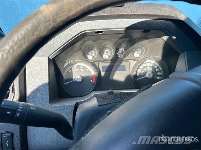 Ford F-350 4x4 Crew Cab Pickup (Inoperable) Other