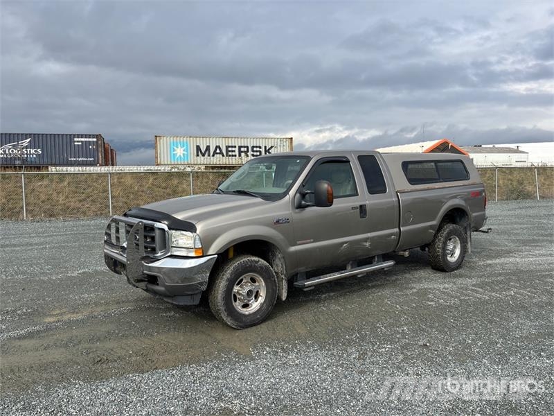 Ford F-350 Lariat 4x4 Pickup Další