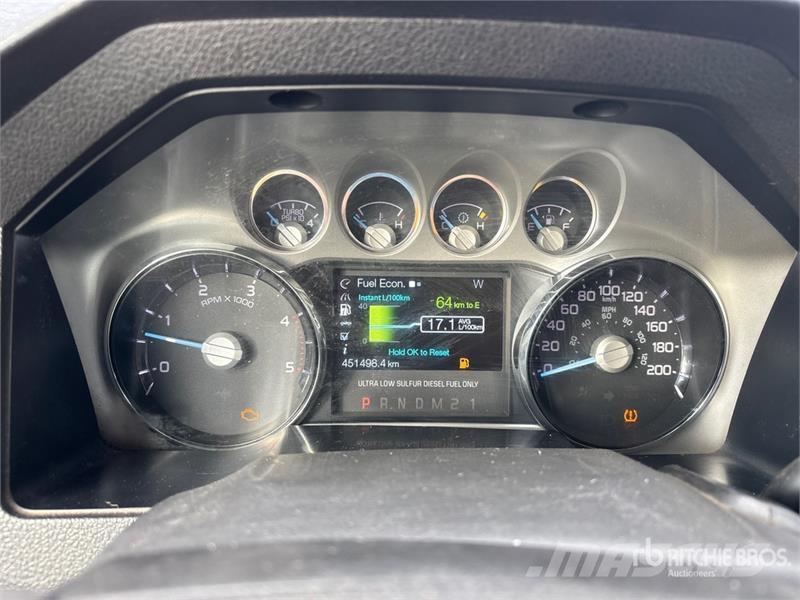 Ford F-350 Lariat 4x4 Extended Cab Pickup Ostalo