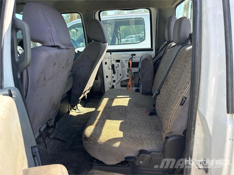 Ford F-350 XL 4x4 Crew Cab Utility Truck Kiperi