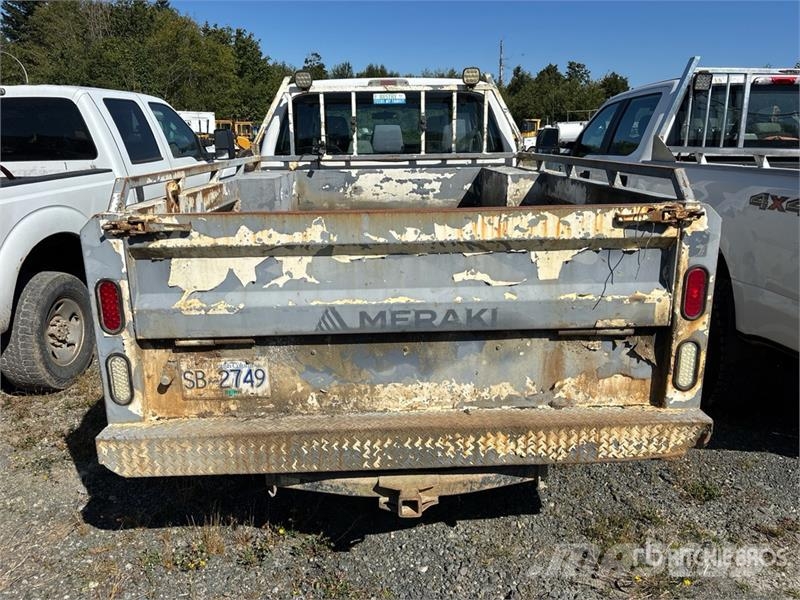 Ford F-350 XL 4x4 Crew Cab Utility Truck Kiperi