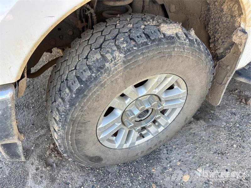 Ford F-350 XL XLT 4x4 Crew Cab Flatbed Truck Kamioni sa otvorenim sandukom