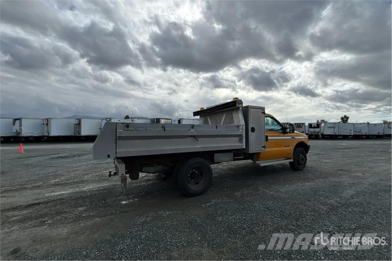 Ford F-450 Tippbilar