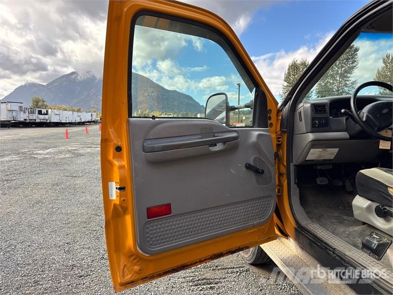 Ford F-450 Tippbilar