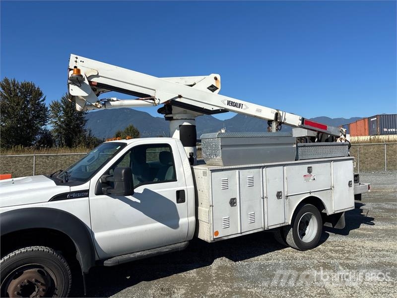 Ford F-550 Auto korpe