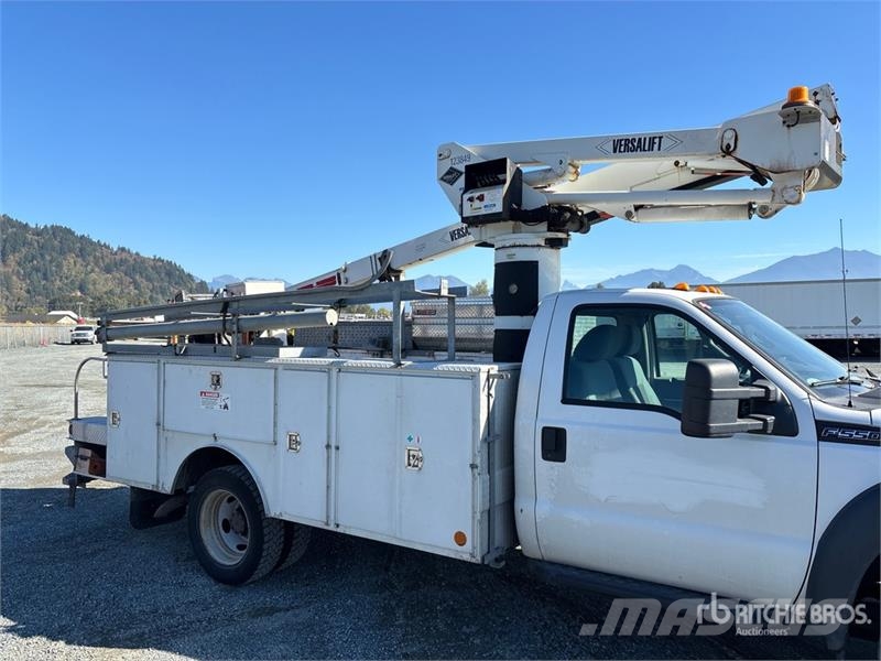 Ford F-550 Auto korpe