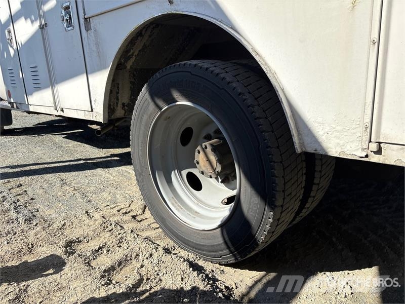 Ford F-550 Auto korpe