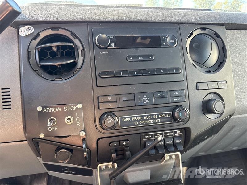 Ford F-550 Auto korpe