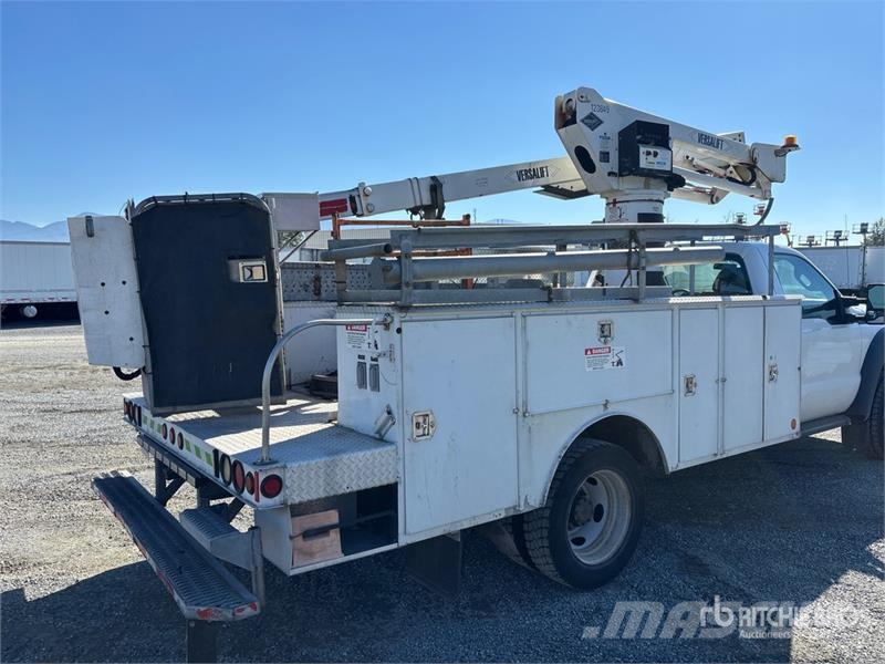 Ford F-550 Auto korpe