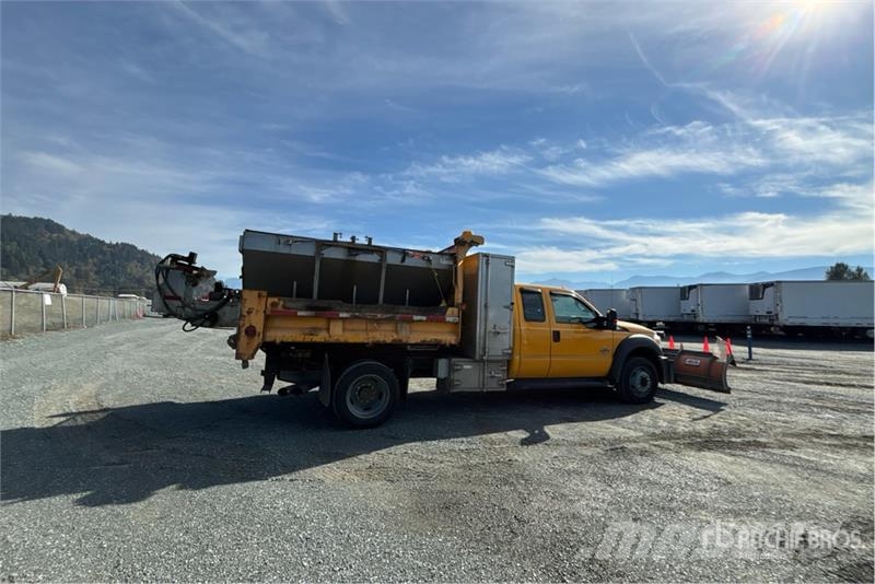 Ford F-550 XL 4x4 Extended Cab Snow Plow Truck Komunalna vozila za opštu namenu