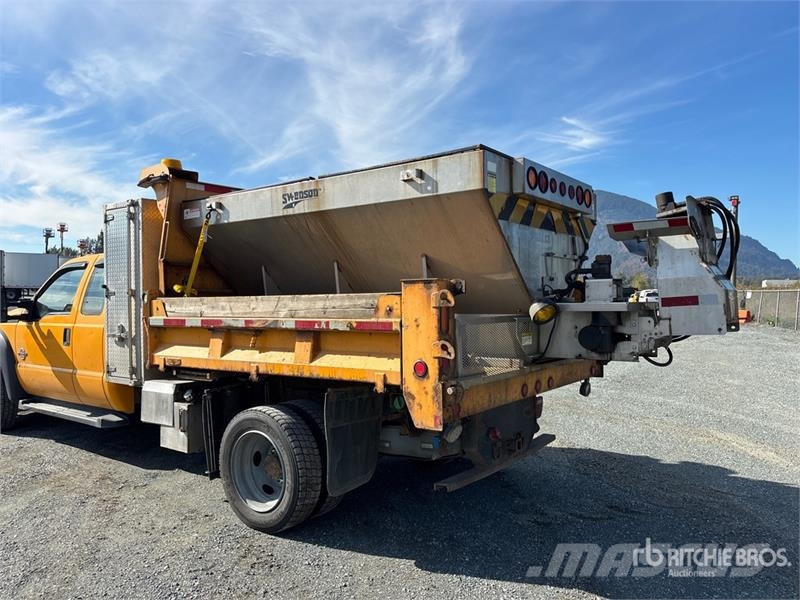 Ford F-550 XL 4x4 Extended Cab Snow Plow Truck Komunalna vozila za opštu namenu