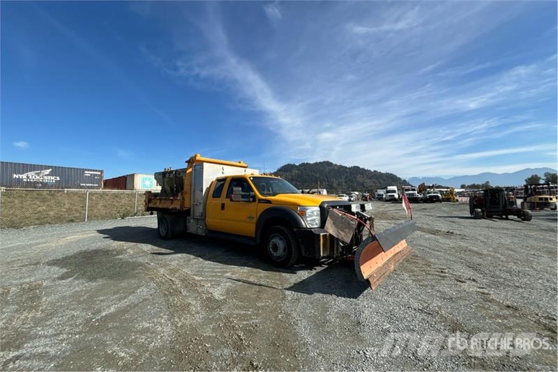 Ford F-550 XL 4x4 Extended Cab Snow Plow Truck Komunalna vozila za opštu namenu
