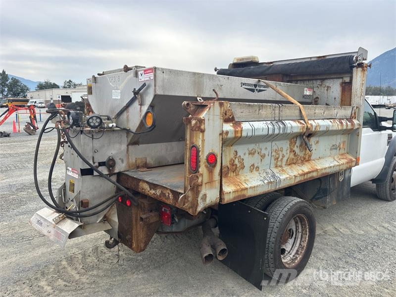 Ford F-550 XL 4x4 Snow Plow Truck Kommunalt / generelt kjøretøy