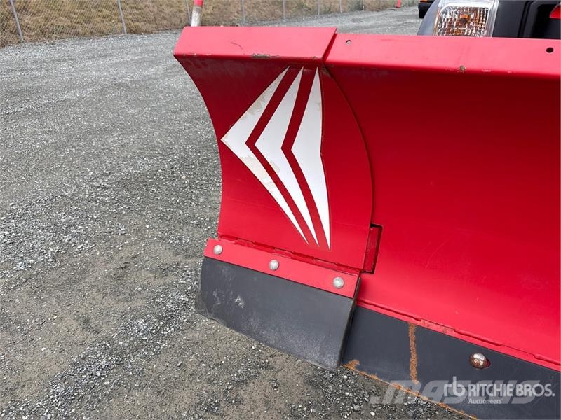 Ford F-550 XL 4x4 Snow Plow Truck Munitsipaalsõidukid