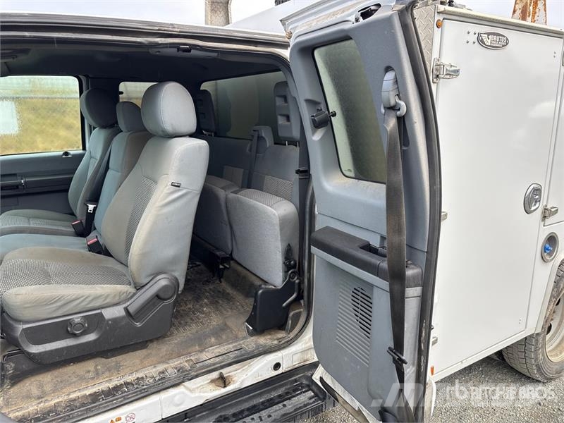 Ford F-550 XLT 4x4 Service Truck Municipal / general purpose vehicles