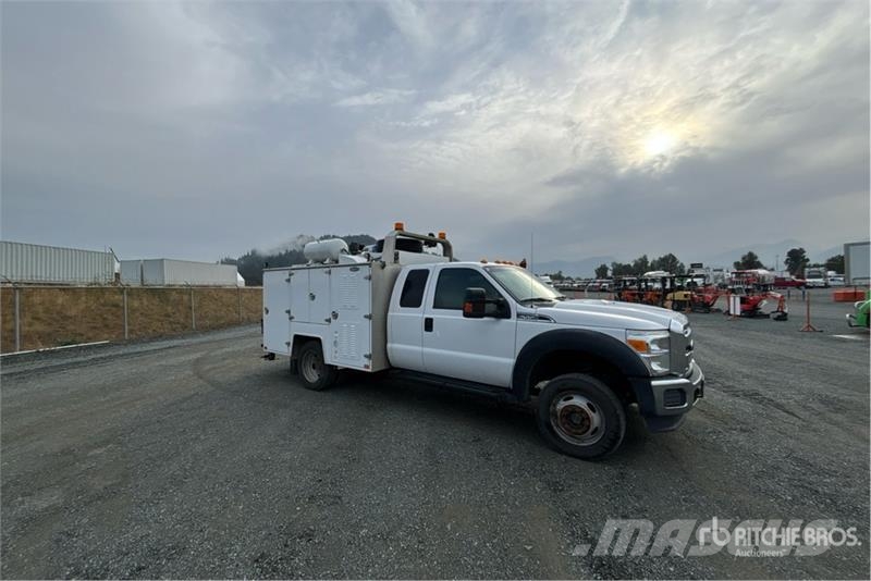 Ford F-550 XLT 4x4 Service Truck Municipal / general purpose vehicles