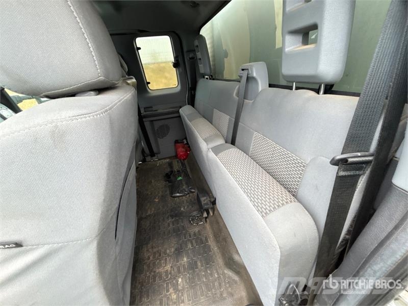 Ford F-550 XLT 4x4 Service Truck Municipal / general purpose vehicles