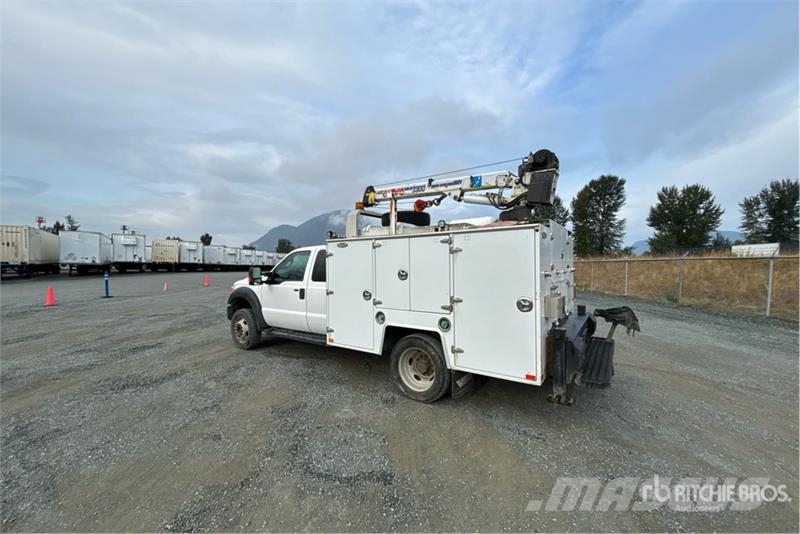 Ford F-550 XLT 4x4 Service Truck Municipal / general purpose vehicles