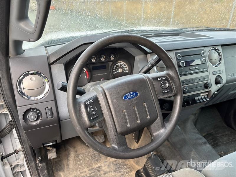Ford F-550 XLT 4x4 Service Truck Municipal / general purpose vehicles