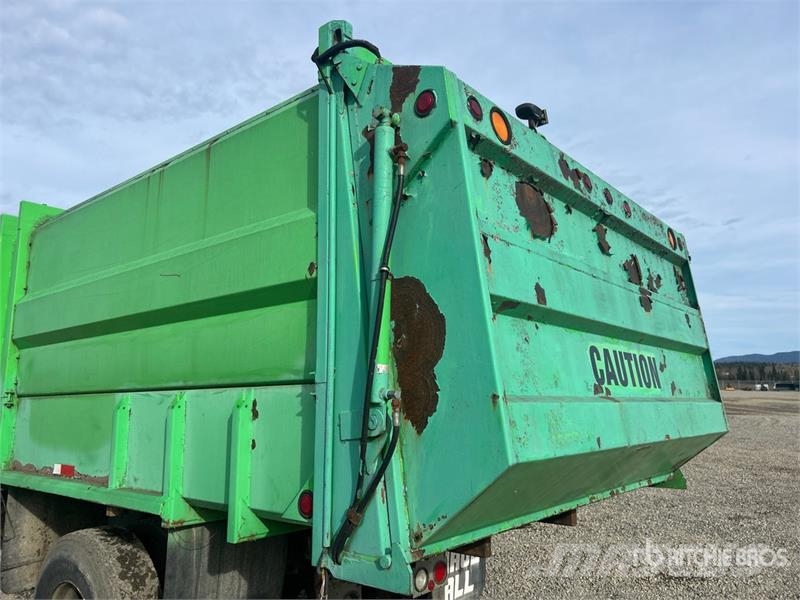 Ford F-700 4x2 Waste Collection Truck Camiones de basura