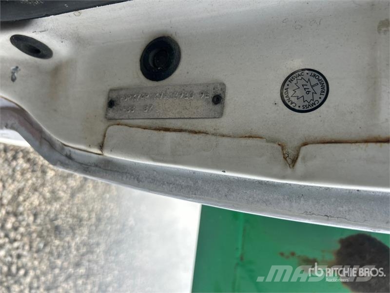 Ford F-700 4x2 Waste Collection Truck Camiones de basura