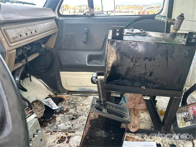 Ford F-700 4x2 Waste Collection Truck Camiones de basura