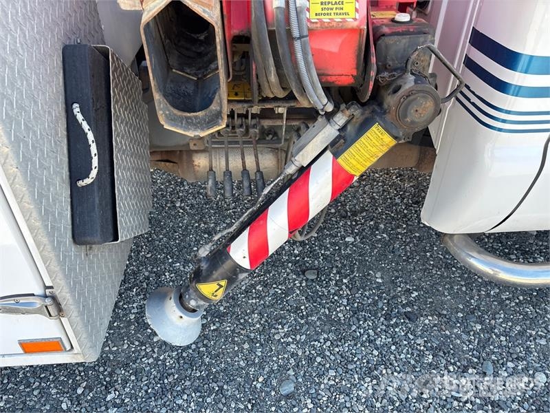 Ford F65A.0.24 6129 lb Knuckle Boom on Ford F-550 XLT 4 Tovornjaki z žerjavom