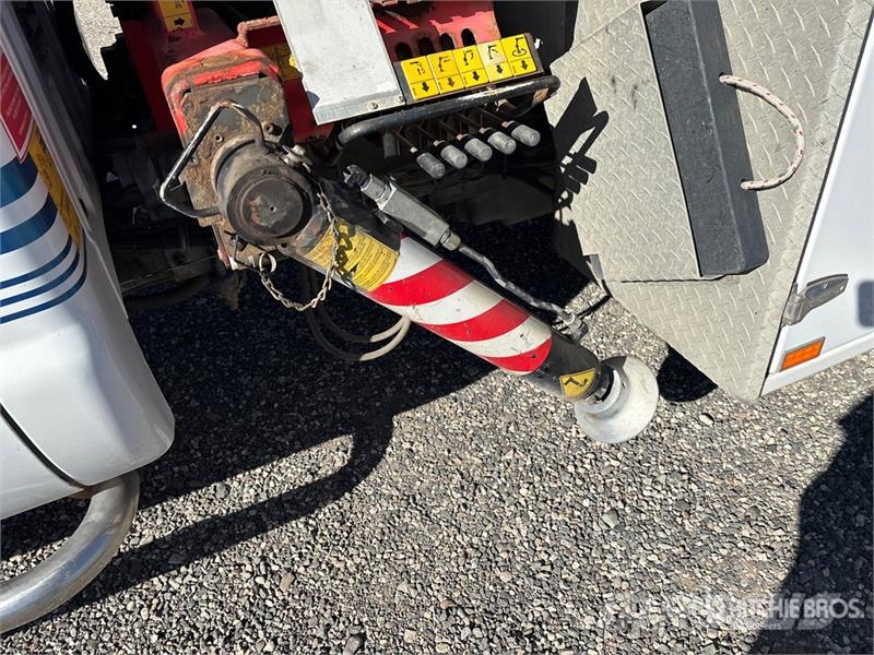 Ford F65A.0.24 6129 lb Knuckle Boom on Ford F-550 XLT 4 Tovornjaki z žerjavom