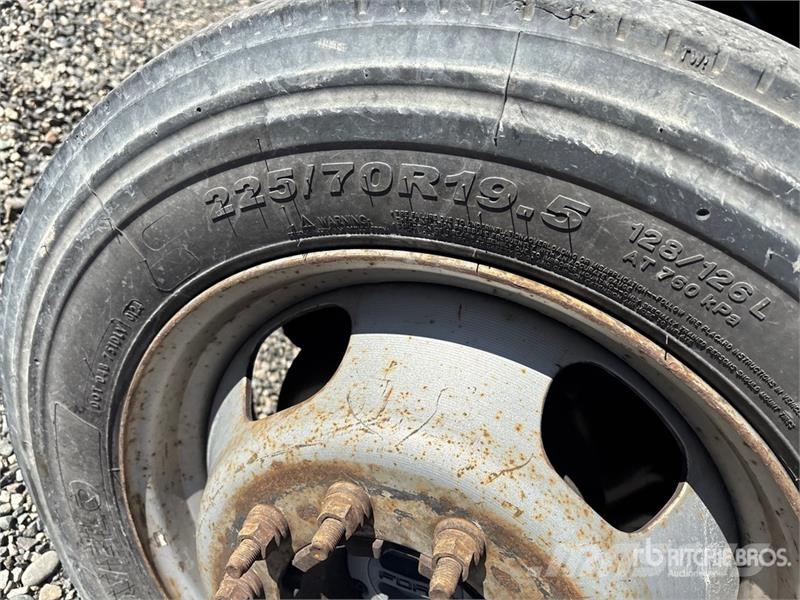 Ford F65A.0.24 6129 lb Knuckle Boom on Ford F-550 XLT 4 Tovornjaki z žerjavom