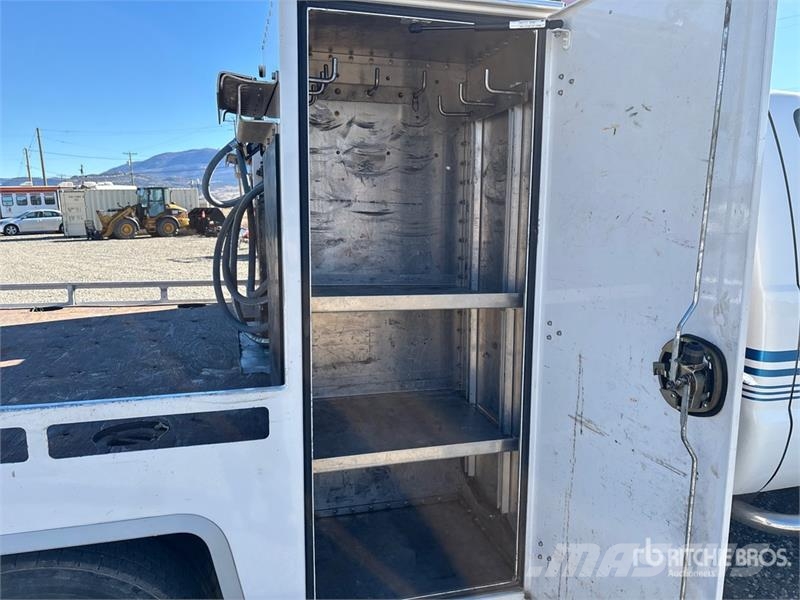 Ford F65A.0.24 6129 lb Knuckle Boom on Ford F-550 XLT 4 Tovornjaki z žerjavom