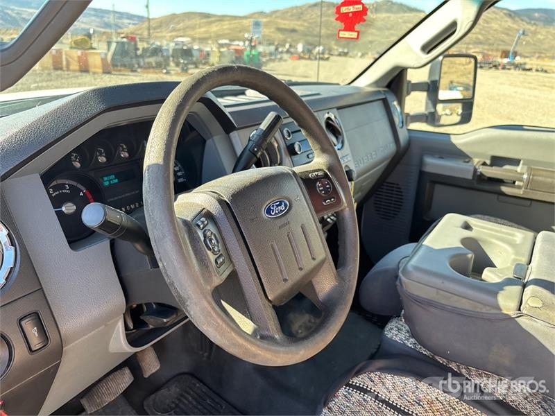 Ford F65A.0.24 6129 lb Knuckle Boom on Ford F-550 XLT 4 Tovornjaki z žerjavom