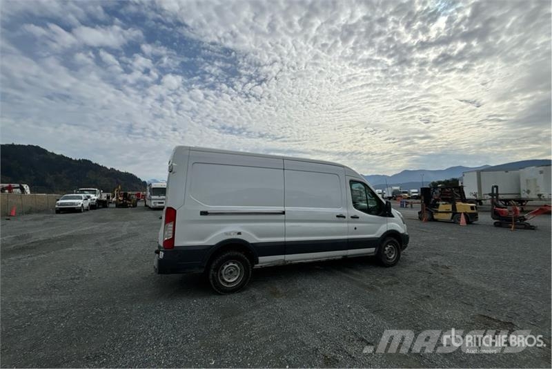 Ford Transit 250 Cargo Van Dostavna vozila / kombiji