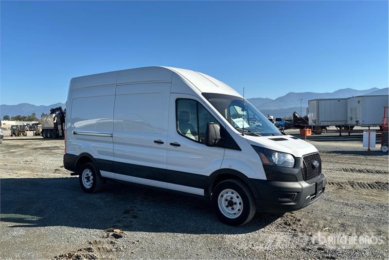 Ford Transit 250 Cargo Van Панельні фургони
