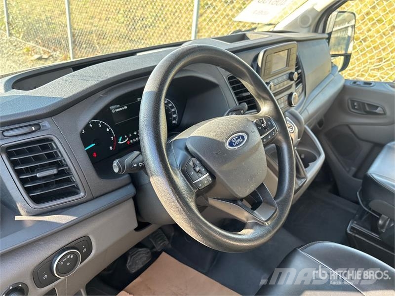 Ford Transit 250 Cargo Van Панельні фургони