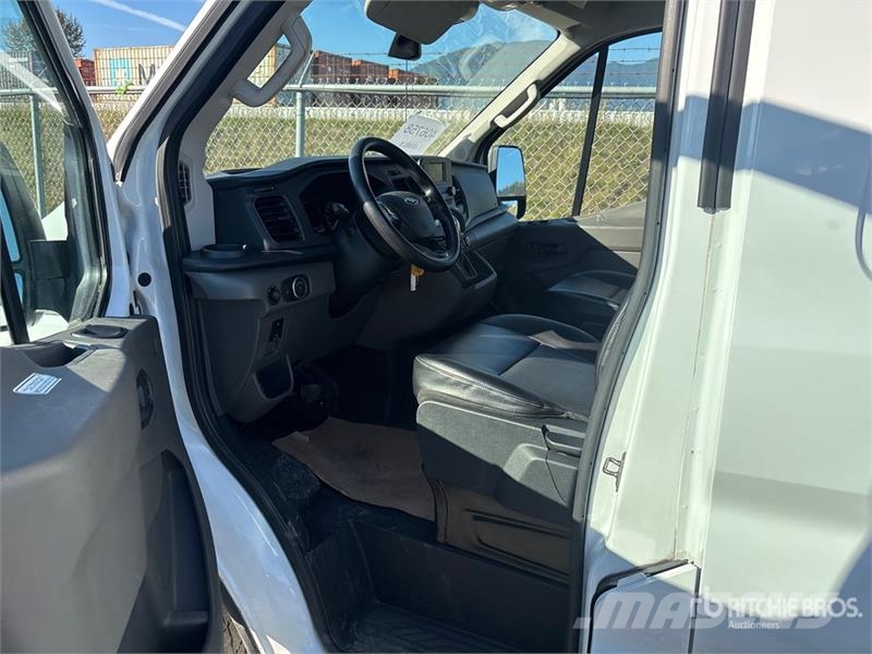 Ford Transit 250 Cargo Van Панельні фургони
