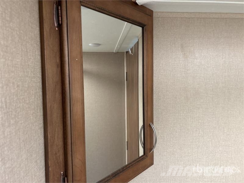 Forest River Coachmen 28 ft T/A Travel Trailer Druge prikolice