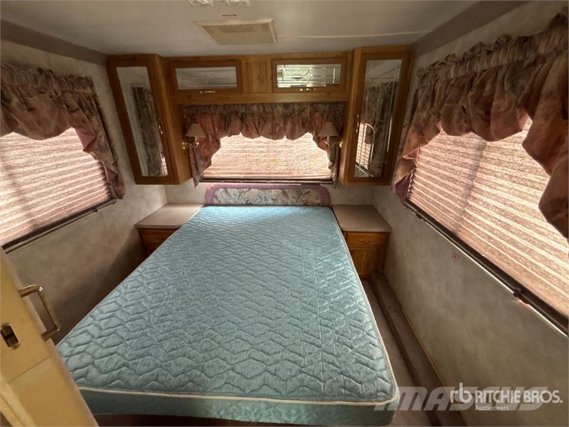  Four Winds Motor Home Autofurgonai ir karavanai