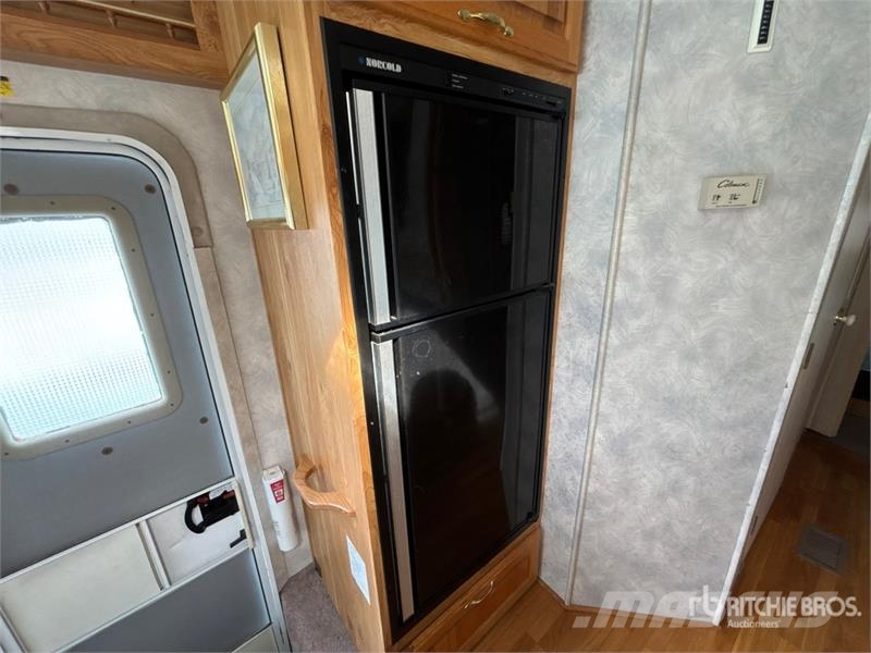  Four Winds Motor Home Autofurgonai ir karavanai