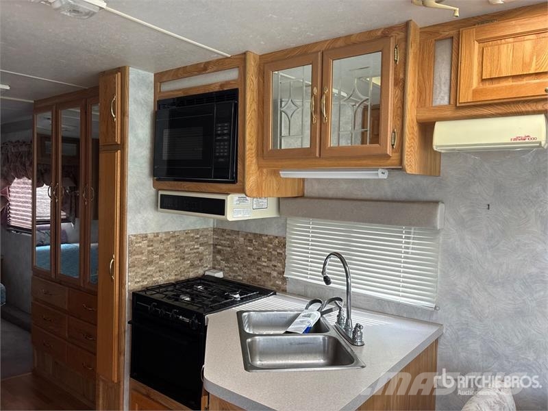  Four Winds Motor Home Autofurgonai ir karavanai