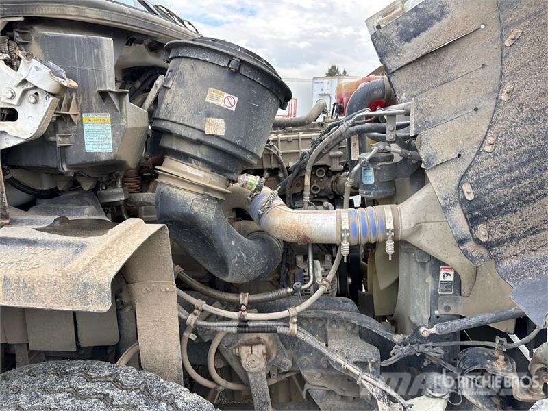 Freightliner 114SD 6x4 T/A Dump Truck Kallurid