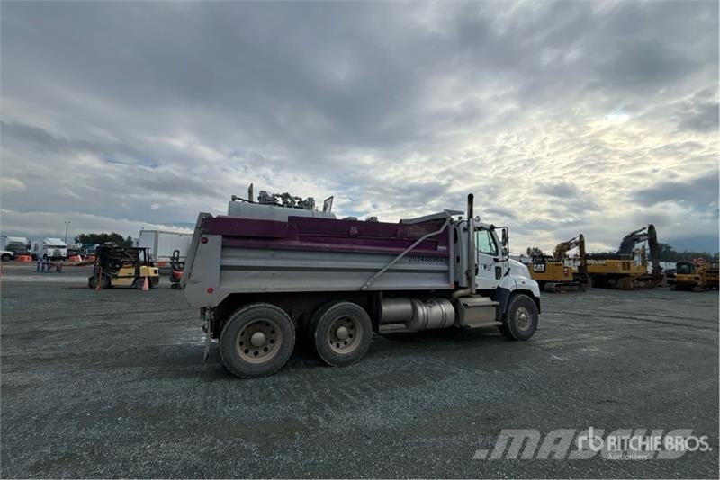 Freightliner 114SD 6x4 T/A Dump Truck Kallurid