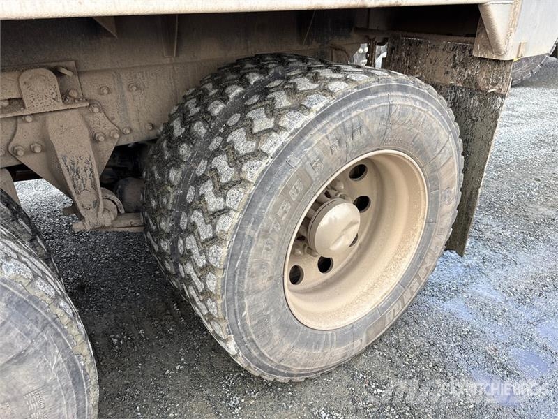 Freightliner 6x4 T/A Dump Truck Kiperi kamioni