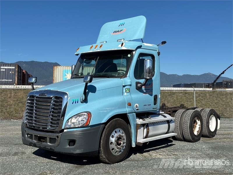 Freightliner Cascadia 125 Седельные тягачи